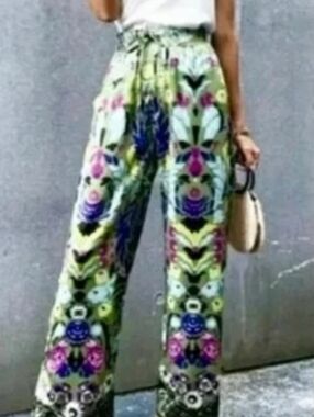 ZARA Olive Green Wide-Leg Pants with Vibrant Floral Pattern